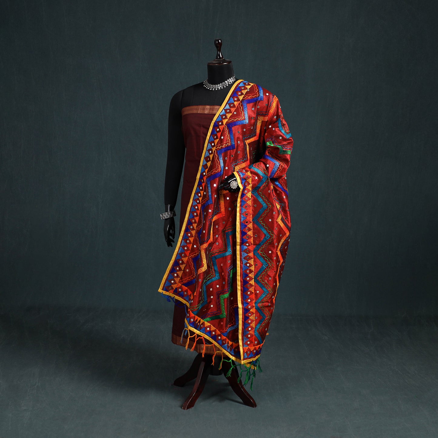 Ranihati Chanderi Silk Zig Zag Hand Embroidery Dupatta 65