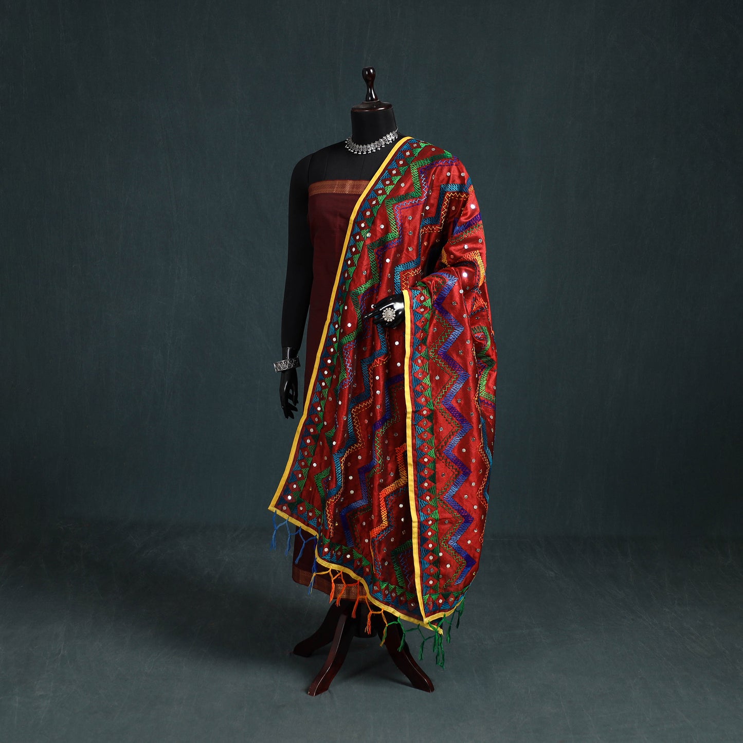 Ranihati Chanderi Silk Zig Zag Hand Embroidery Dupatta 67