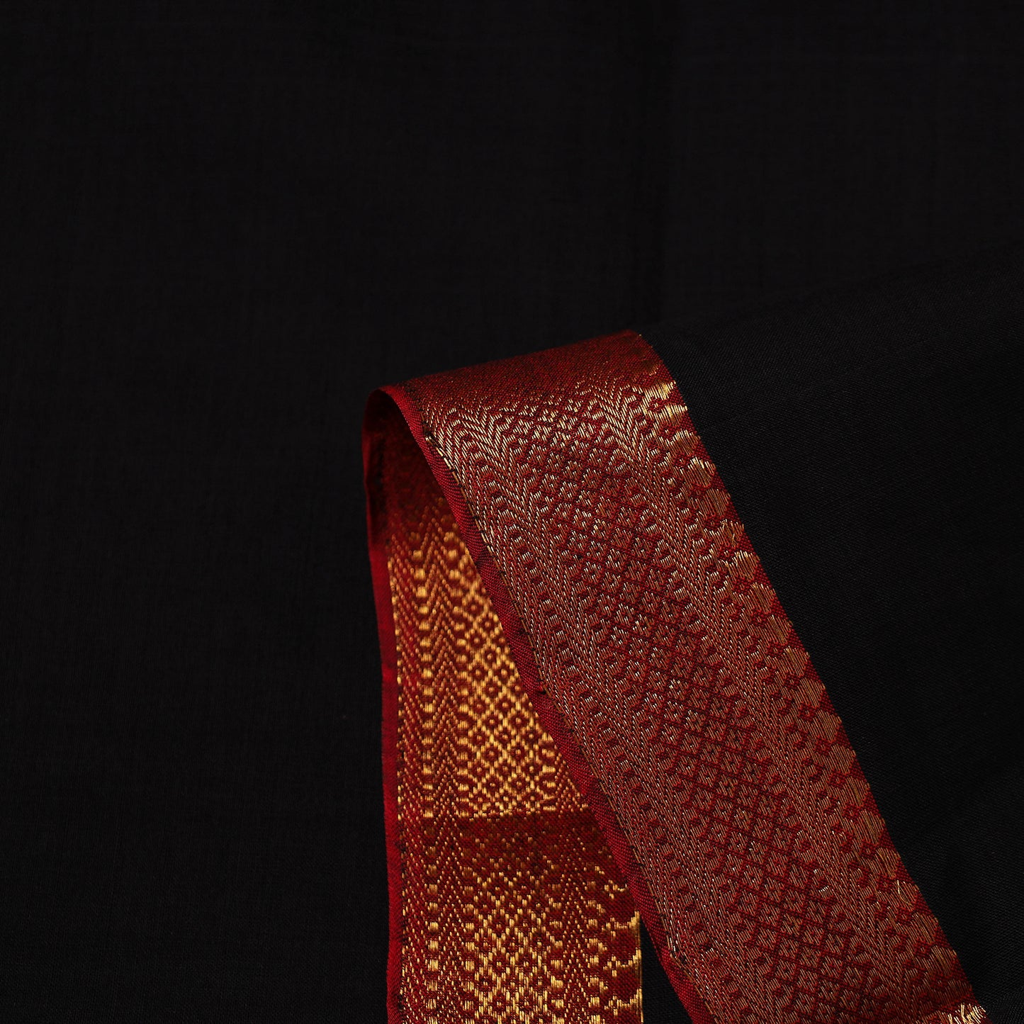 Black - Mangalagiri Handloom Cotton Zari Border Fabric 05