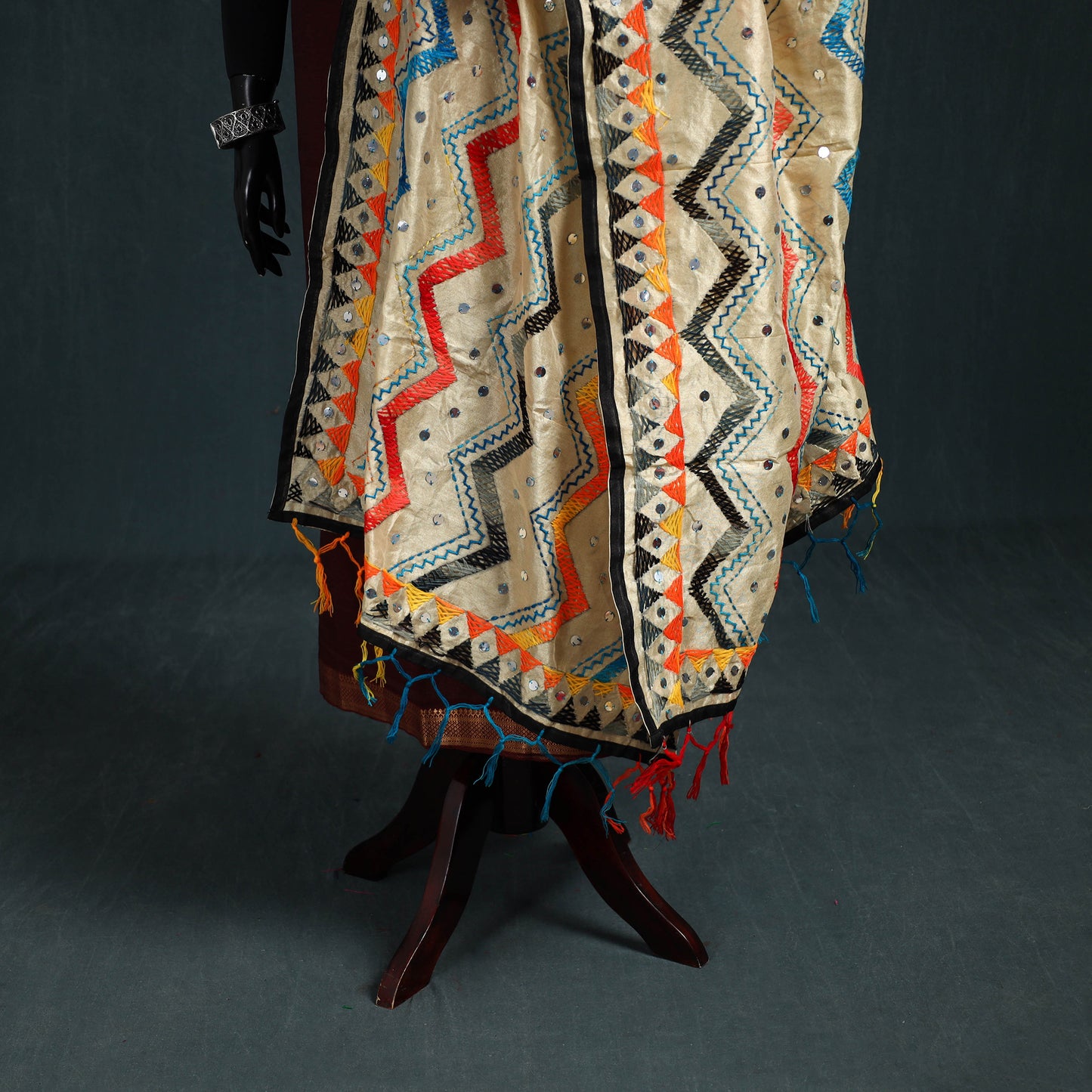 Ranihati Chanderi Silk Zig Zag Hand Embroidery Dupatta 73