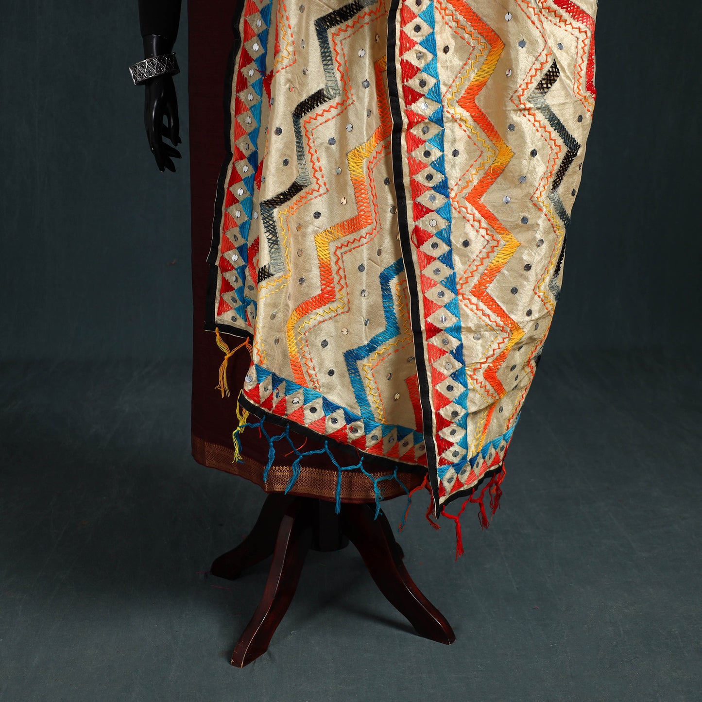 Ranihati Chanderi Silk Zig Zag Hand Embroidery Dupatta 77