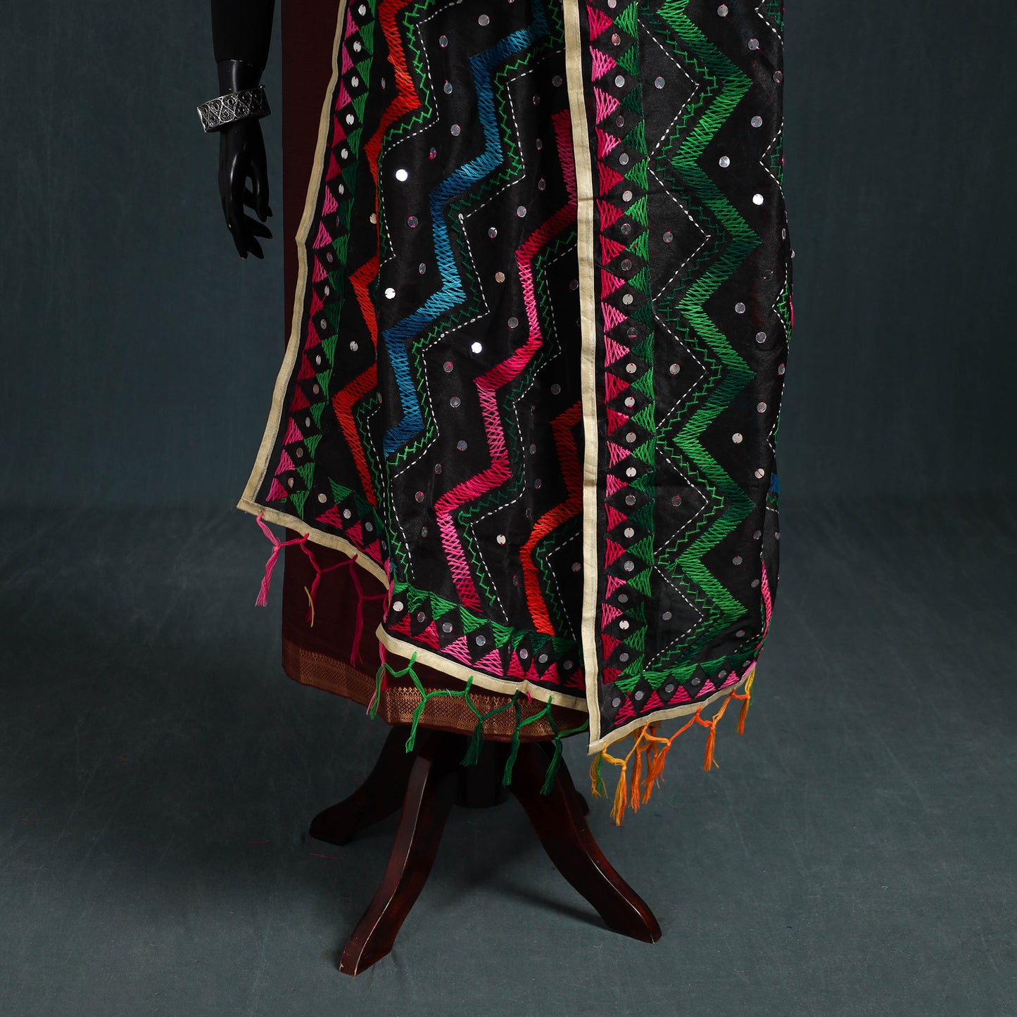Ranihati Chanderi Silk Zig Zag Hand Embroidery Dupatta 85