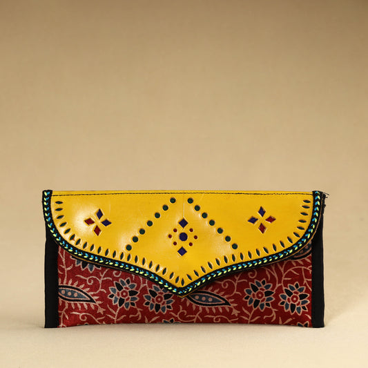 Kutch Embroidery Mashru Silk Handmade Leather Wallet 04