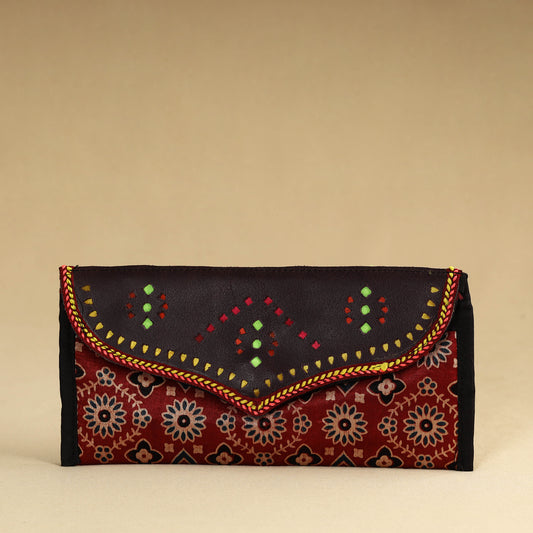 Kutch Embroidery Mashru Silk Handmade Leather Wallet 11