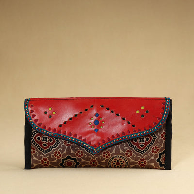 Kutch Embroidery Mashru Silk Handmade Leather Wallet 12