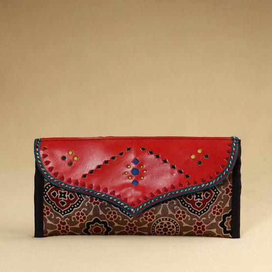 Kutch Embroidery Mashru Silk Handmade Leather Wallet 12