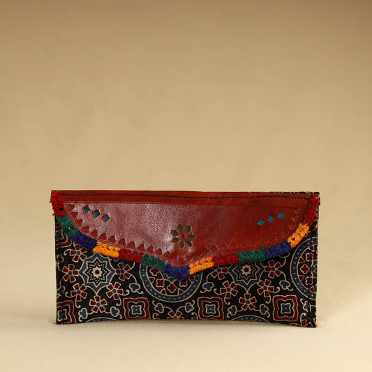 Kutch Embroidery Mashru Silk Handmade Leather Wallet 17