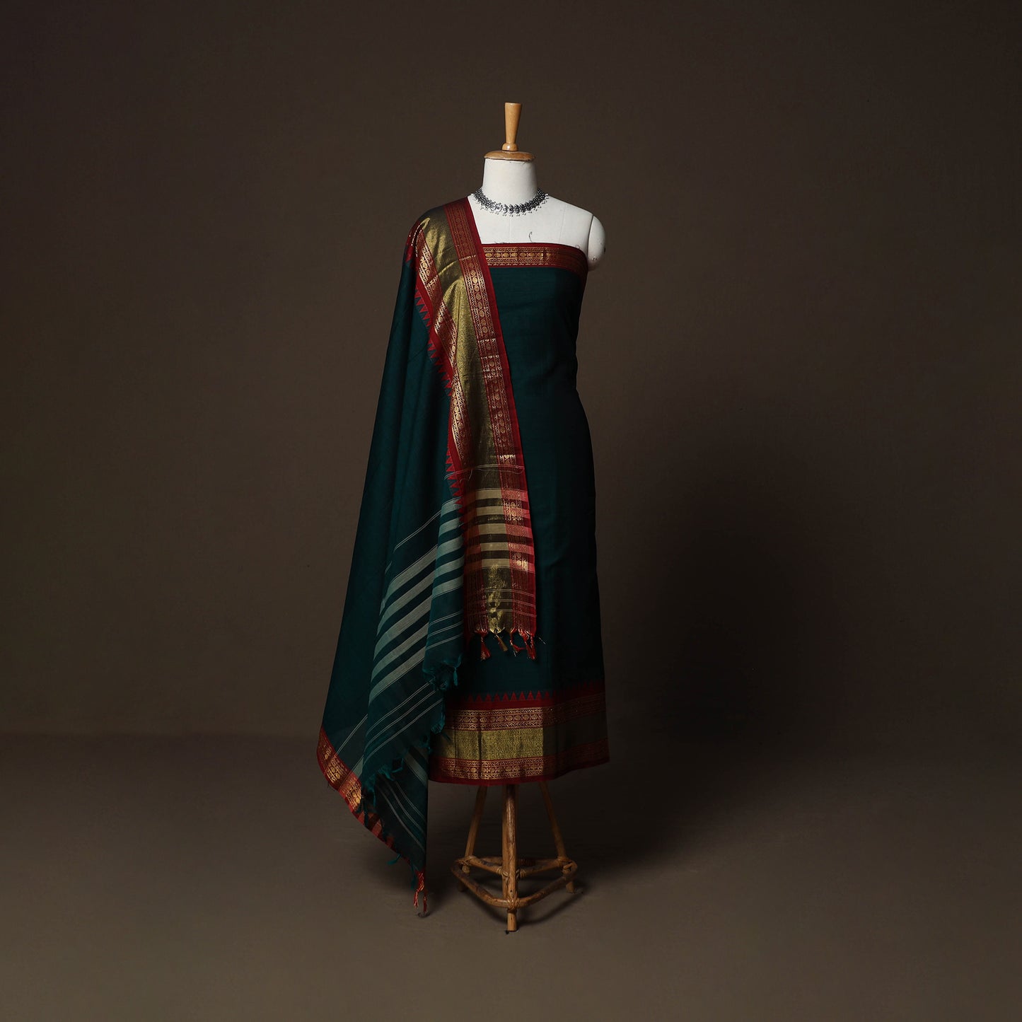 Dharwad Cotton 3pc Plain Unstitched Dress Material Suit Set with Zari Border 12