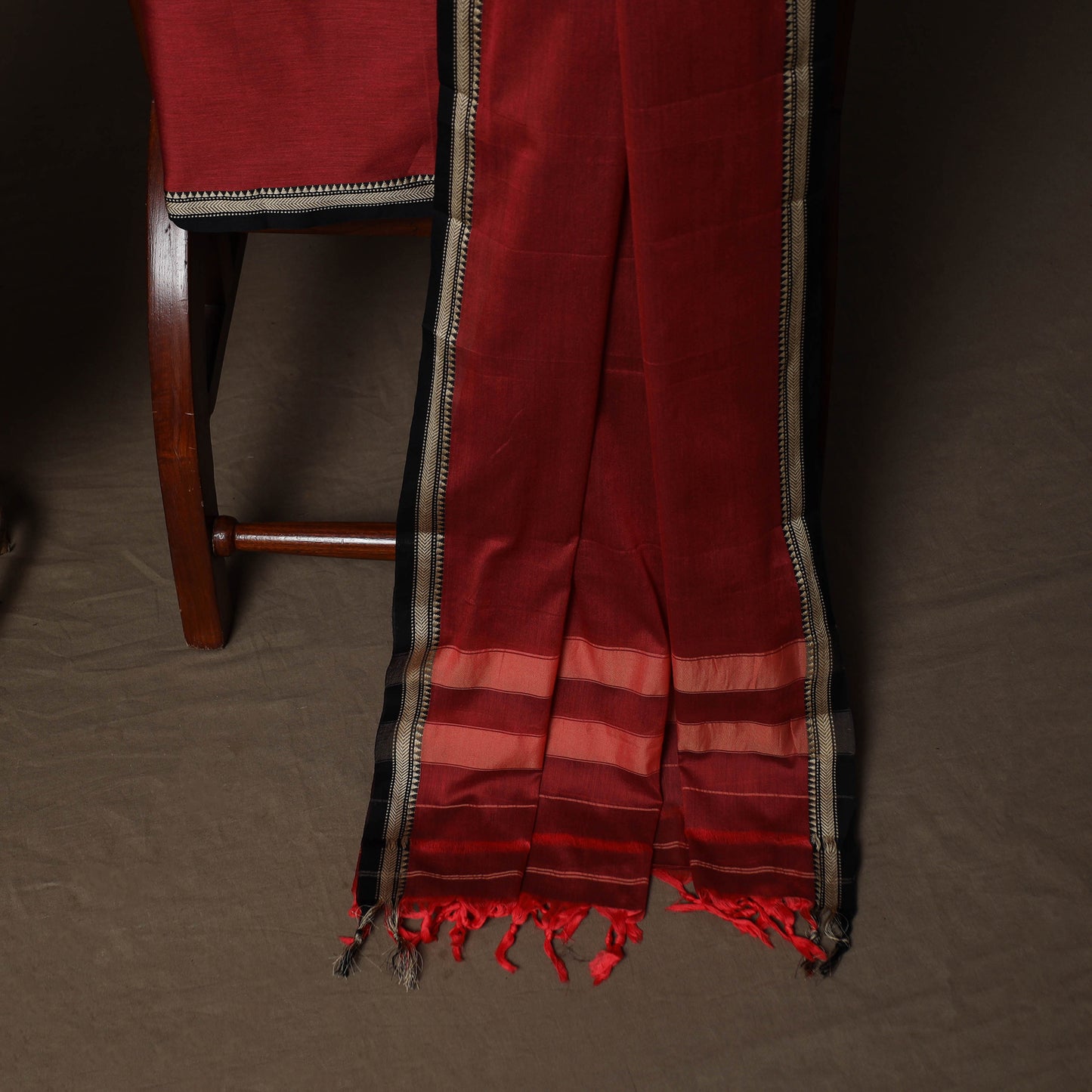 Dharwad Cotton 3pc Plain Unstitched Dress Material Suit Set with Woven Border 17