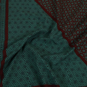 Green - cotton bagh double bedsheet with pillow covers 13