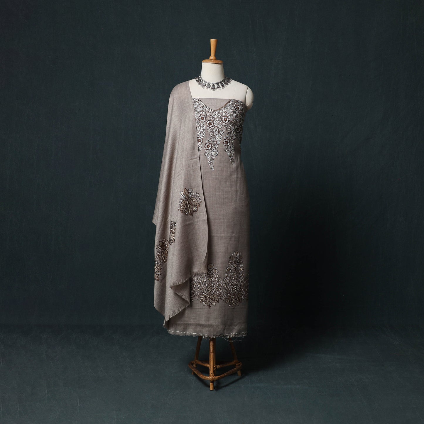 3pc Heavy Chain Stitch Embroidered Wool Unstitched Dress Material Suit Set 34