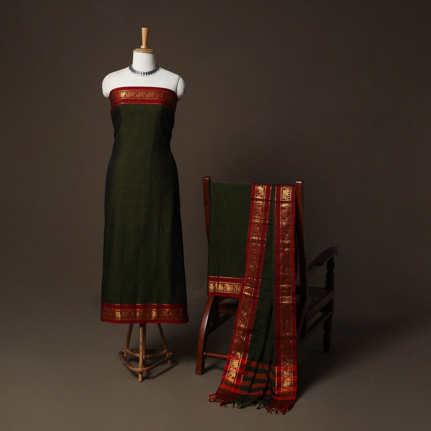 Dharwad Cotton 3pc Plain Unstitched Dress Material Suit Set with Zari Border 33