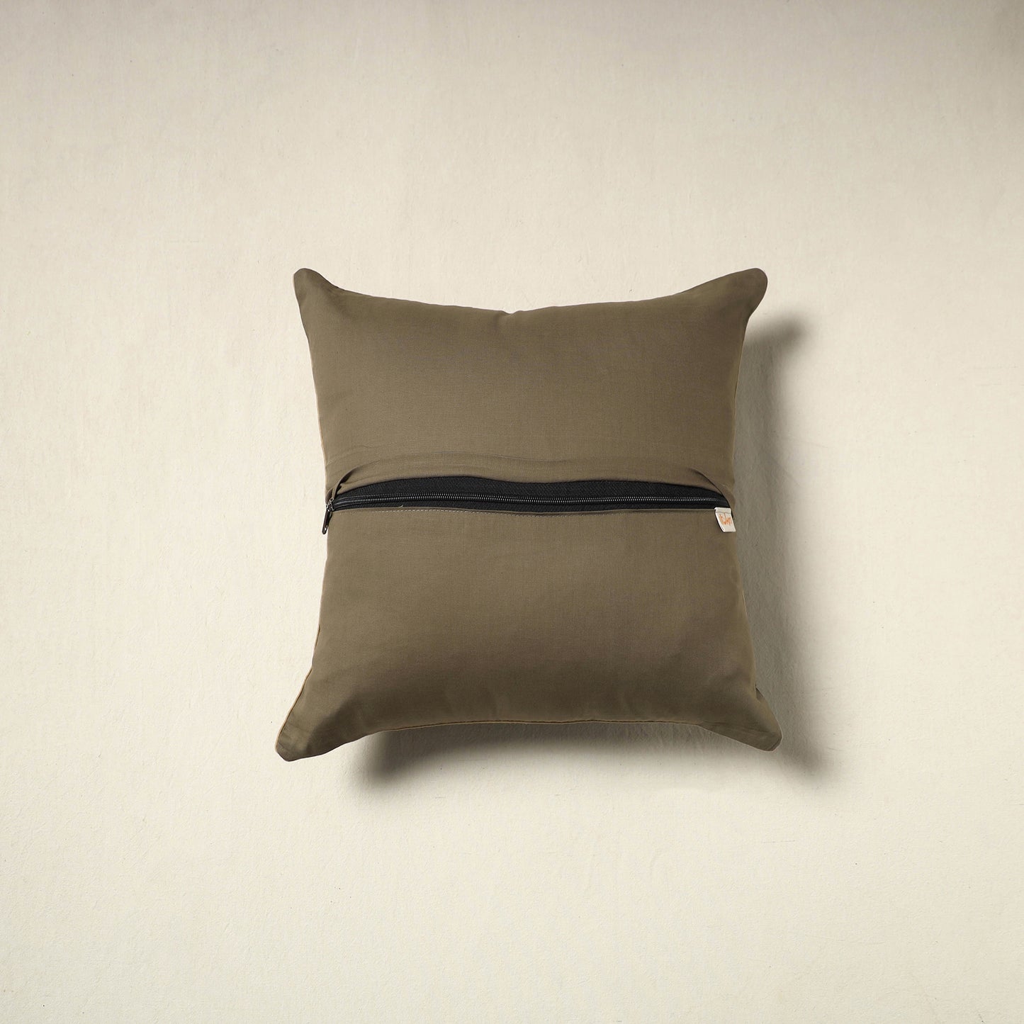 Jacquard Weave Cushion Cover (16 x 16 in) 08