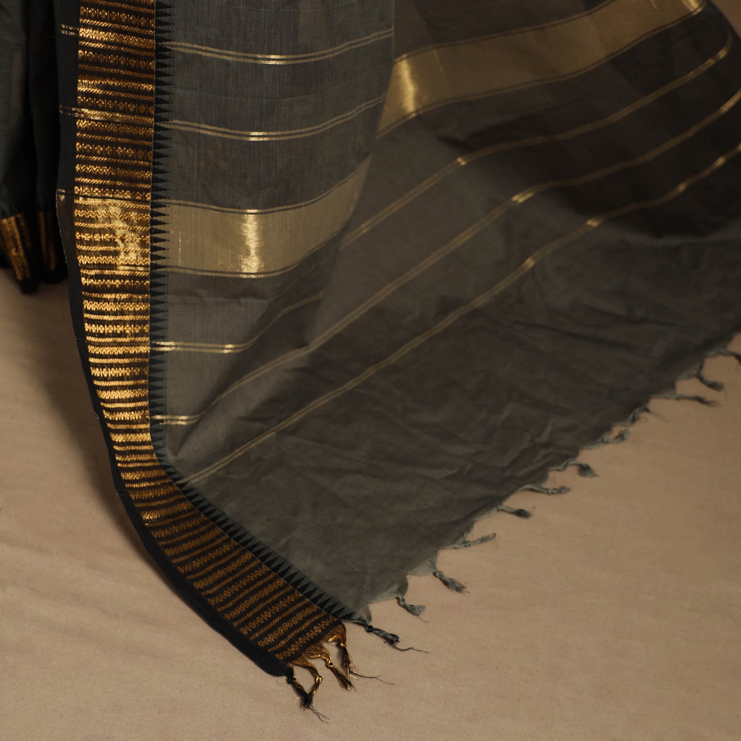 Grey Kandangi Chettinad Cotton Saree with Border