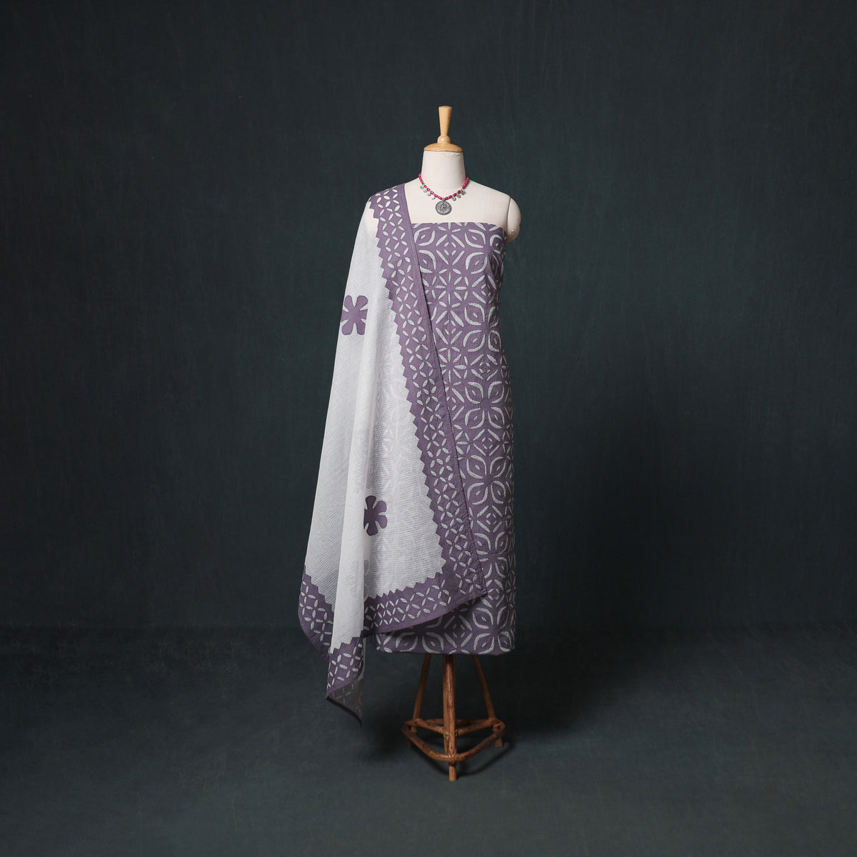 Barmer Applique Cutwork Kota Doria Cotton Unstitched Dress Material: Kurta, Bottom & Dupatta 07