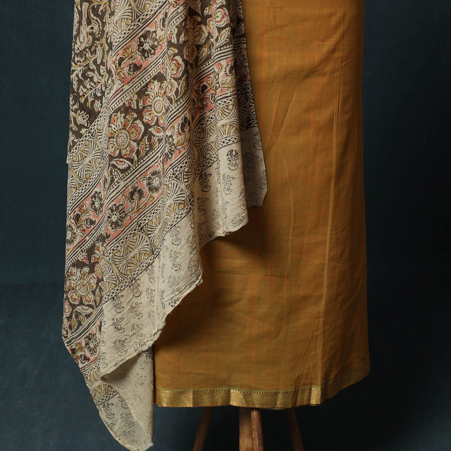 Mangalagiri Handwoven 2pc Cotton Unstitched Dress Material Kurta Set with Jewellery 14