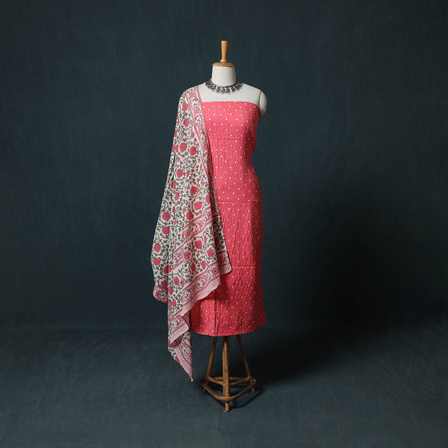 Kutch Bandhani Cotton 2pc Unstitched Dress Material Kurta Set with Earrings 01
