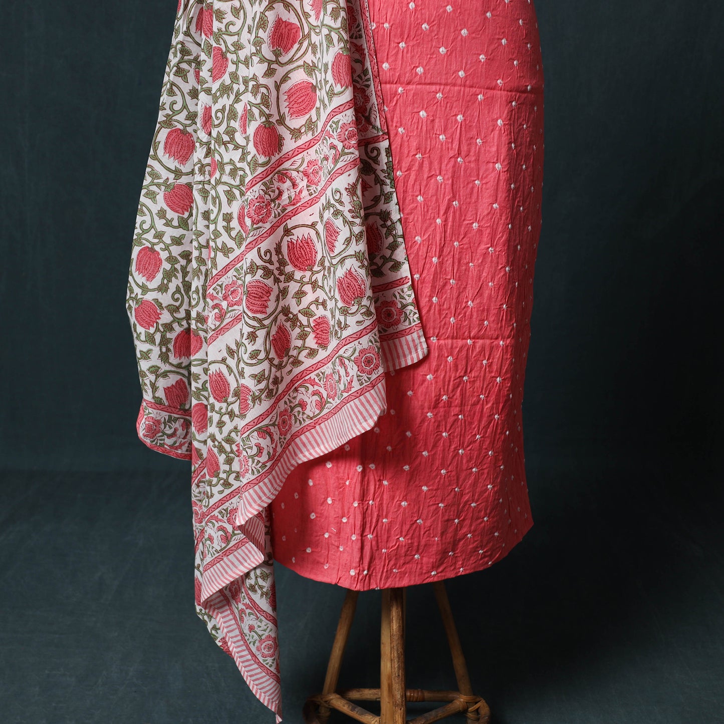 Kutch Bandhani Cotton 2pc Unstitched Dress Material Kurta Set with Earrings 01