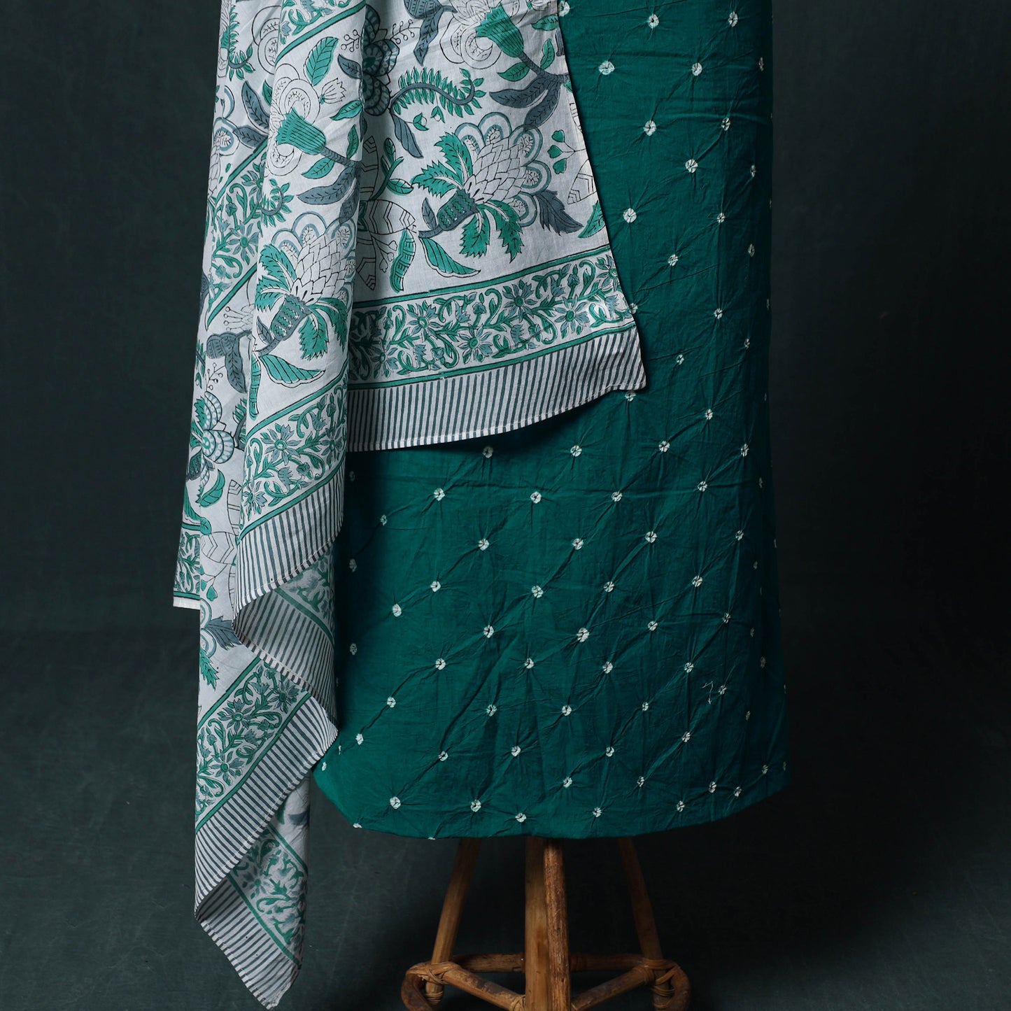 Kutch Bandhani Cotton 2pc Unstitched Dress Material Kurta Set with Earrings 13