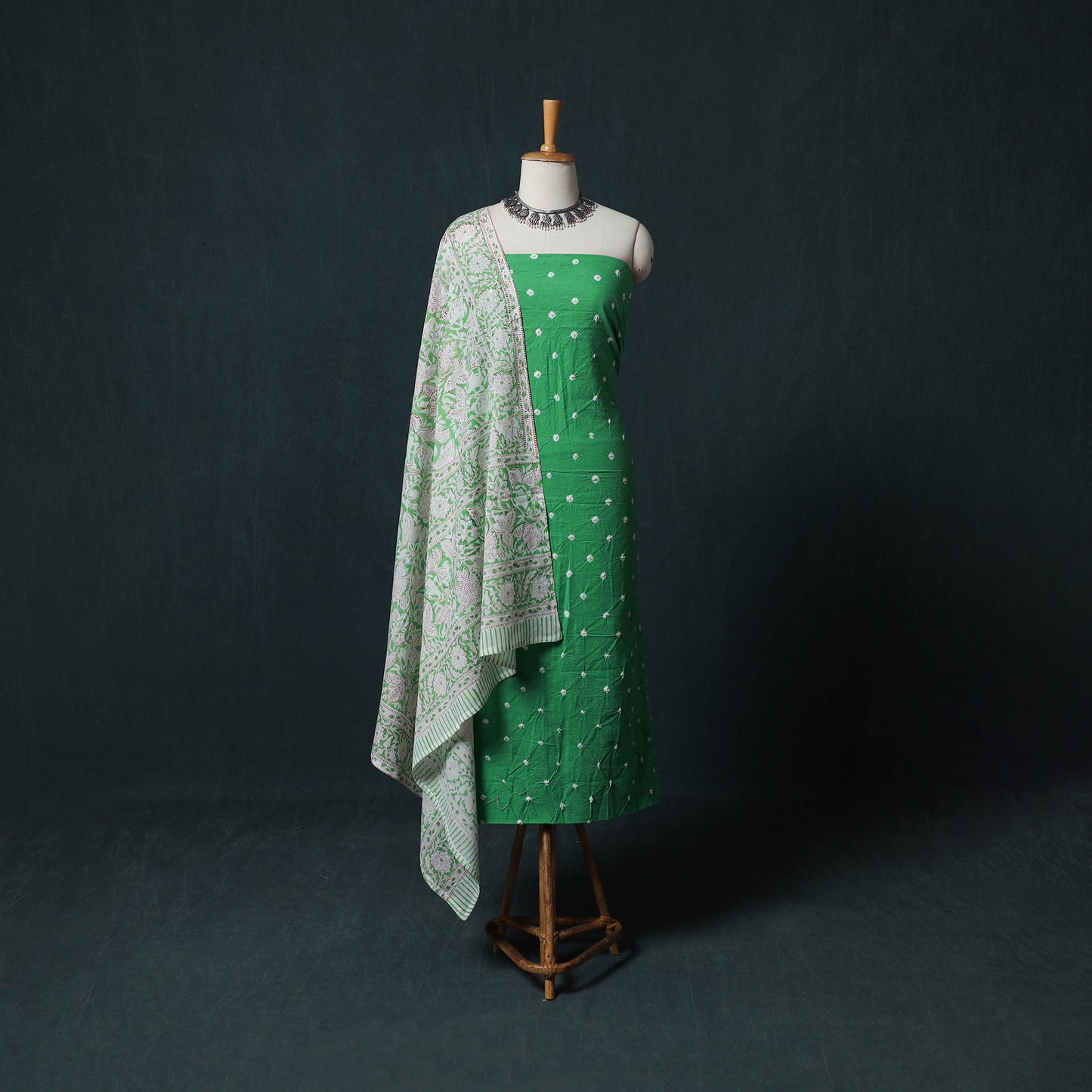 Kutch Bandhani Cotton 2pc Unstitched Dress Material Kurta Set with Earrings 27