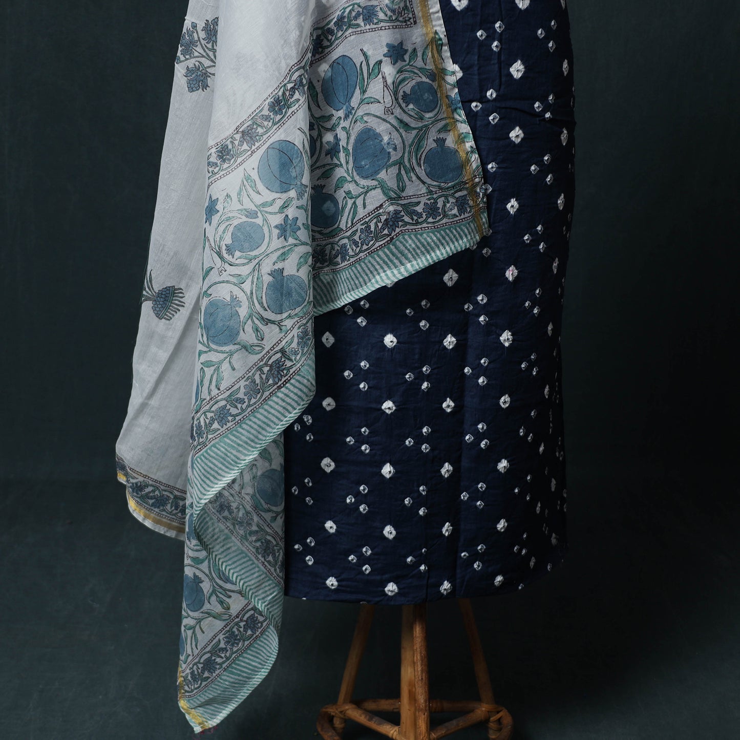 Kutch Bandhani Cotton 2pc Unstitched Dress Material Kurta Set with Earrings 28