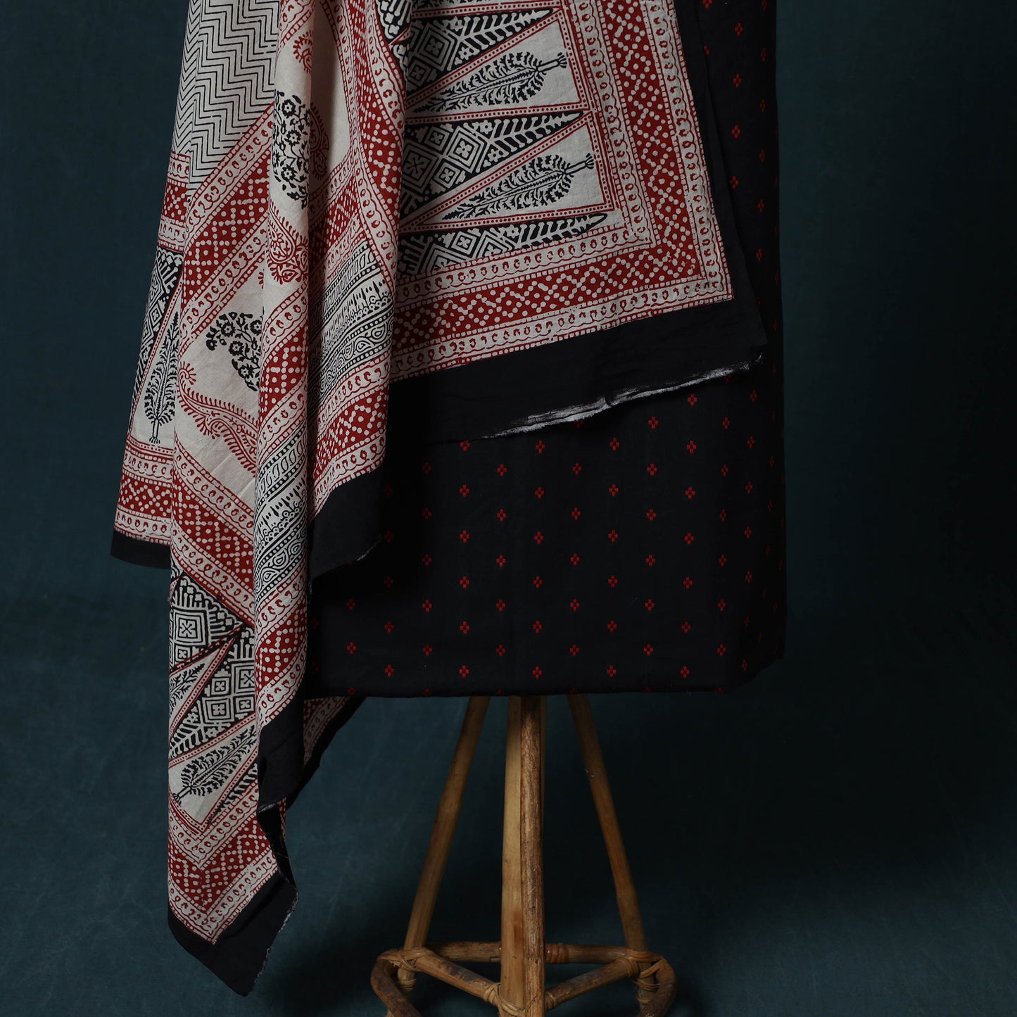 Jacquard Cotton 2pc Unstitched Dress Material Kurta Set with Jewellery Set 13