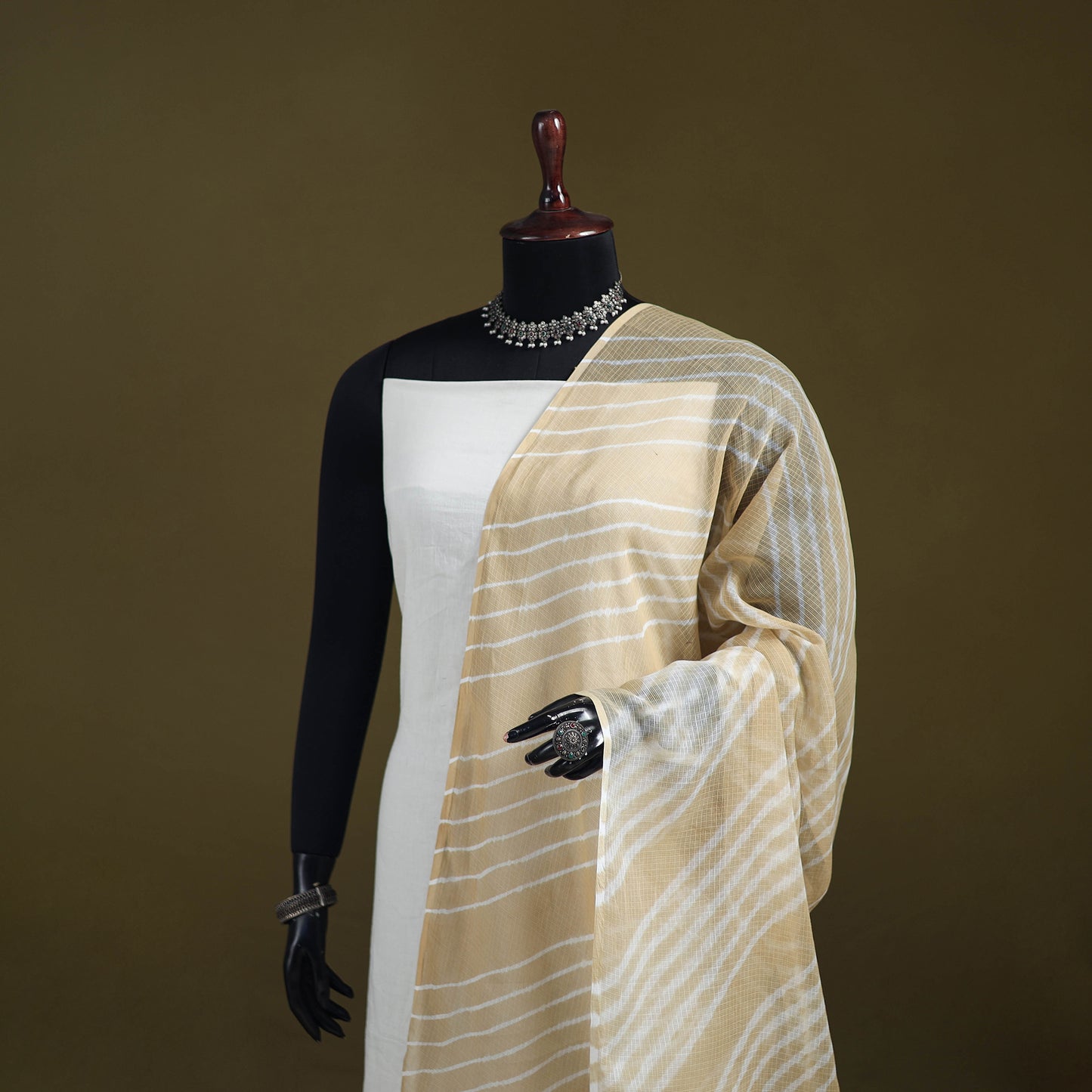 Leheriya Tie-Dye Kota Doria Cotton Dupatta with Tassels 03