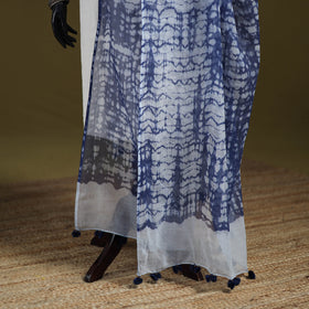 Shibori Tie-Dye Kota Doria Cotton Dupatta with Tassels 08