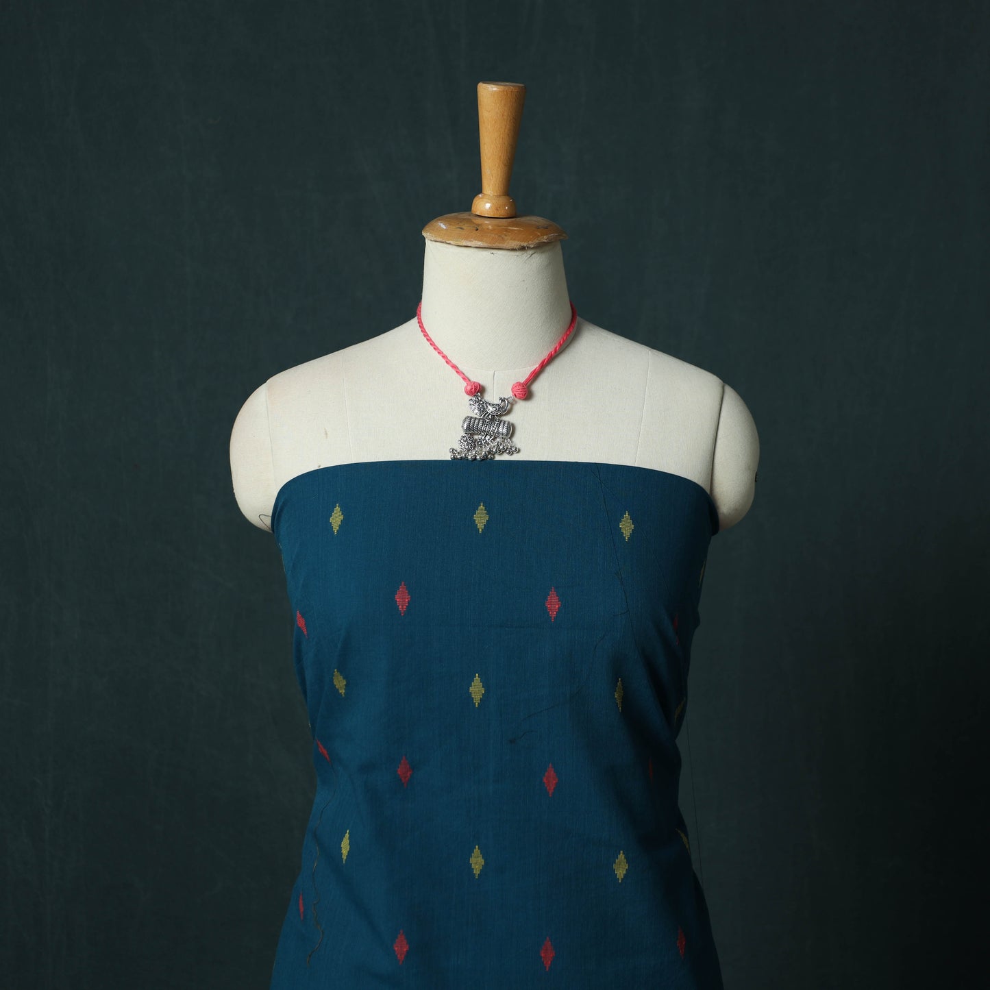 Jacquard Woven 2pc Cotton Unstitched Dress Material Kurta Set with Jewellery 08