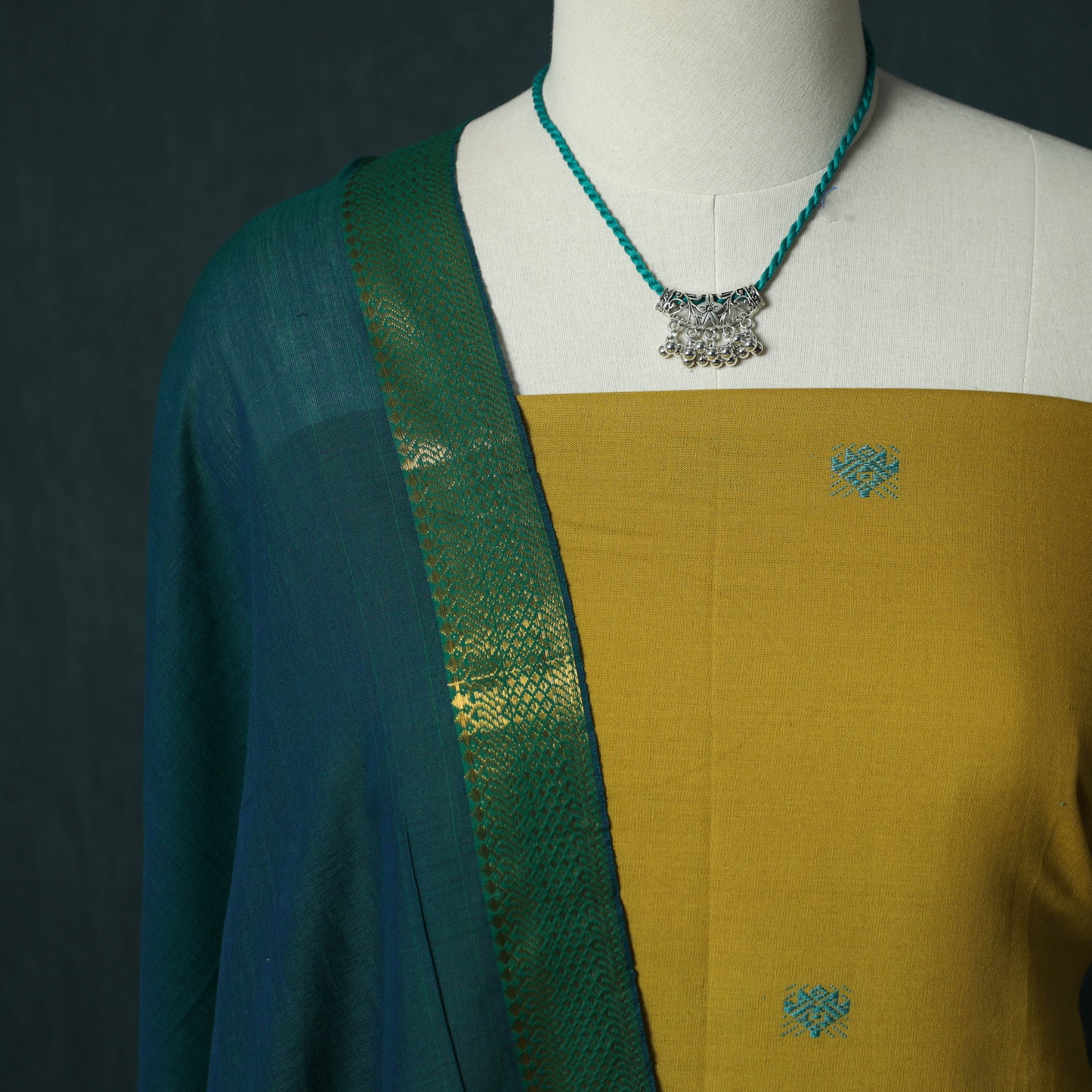 Jacquard Woven 2pc Cotton Unstitched Dress Material Kurta Set with Jewellery 20