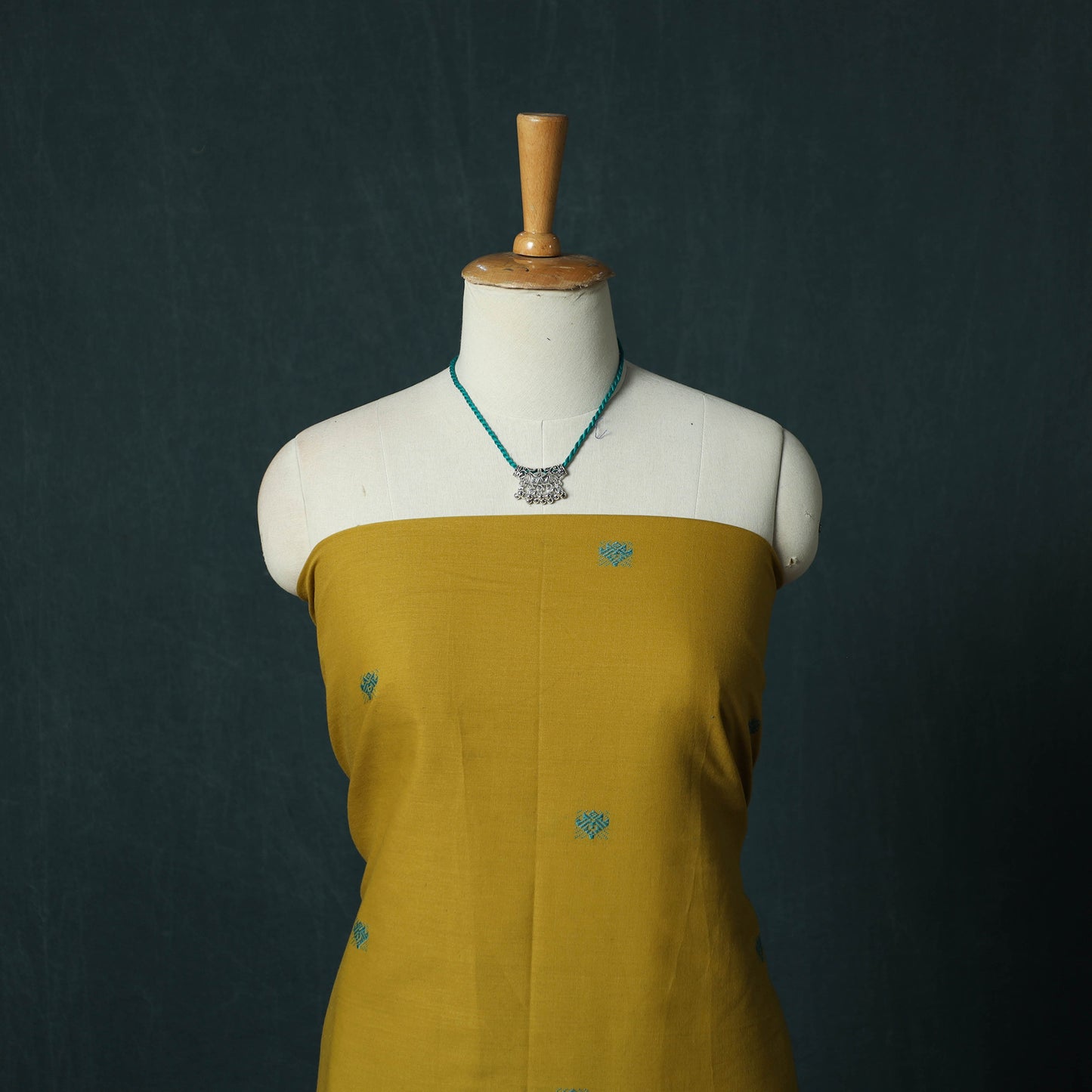 Jacquard Woven 2pc Cotton Unstitched Dress Material Kurta Set with Jewellery 20