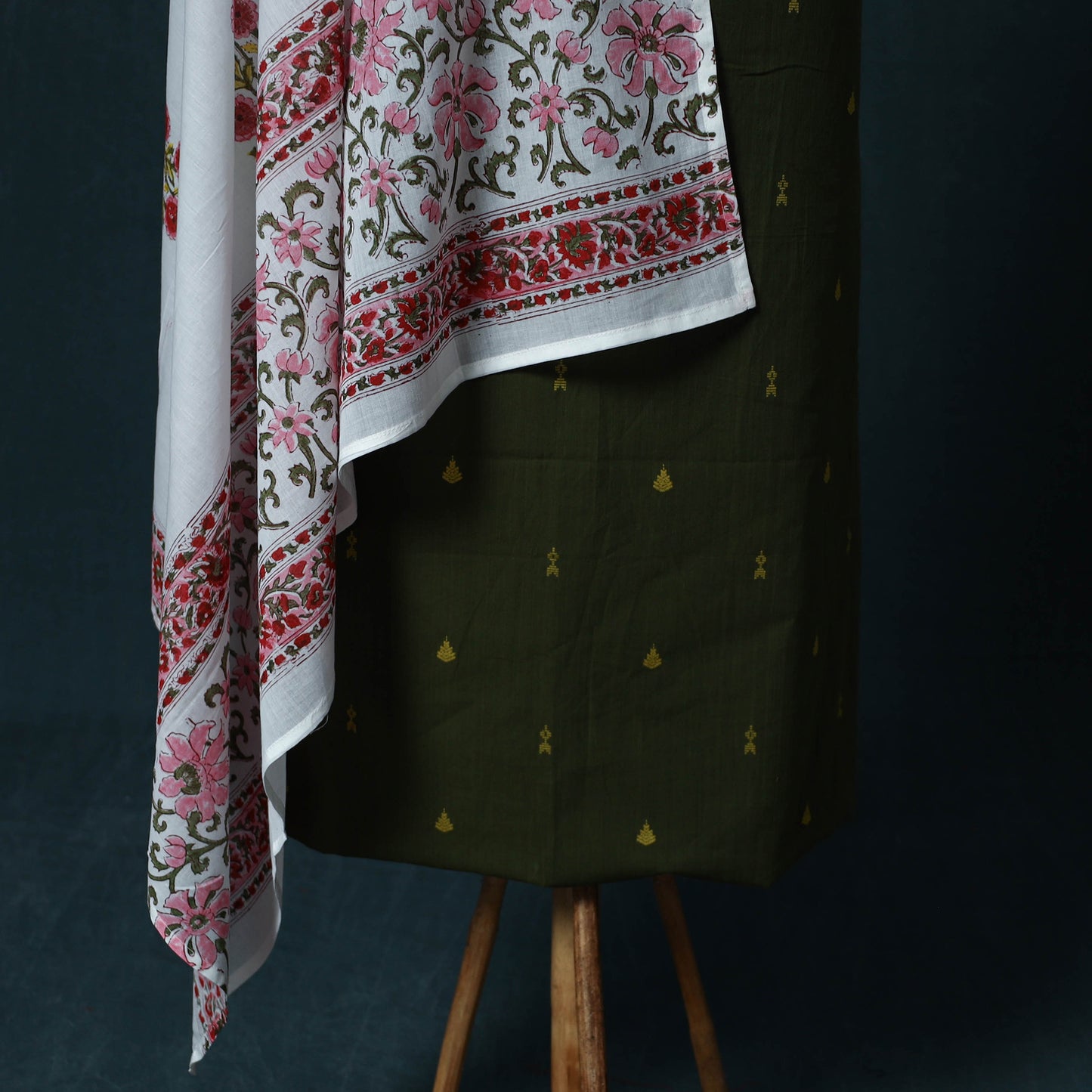 Jacquard Cotton 2pc Unstitched Dress Material Kurta Set with Jewellery Set 39