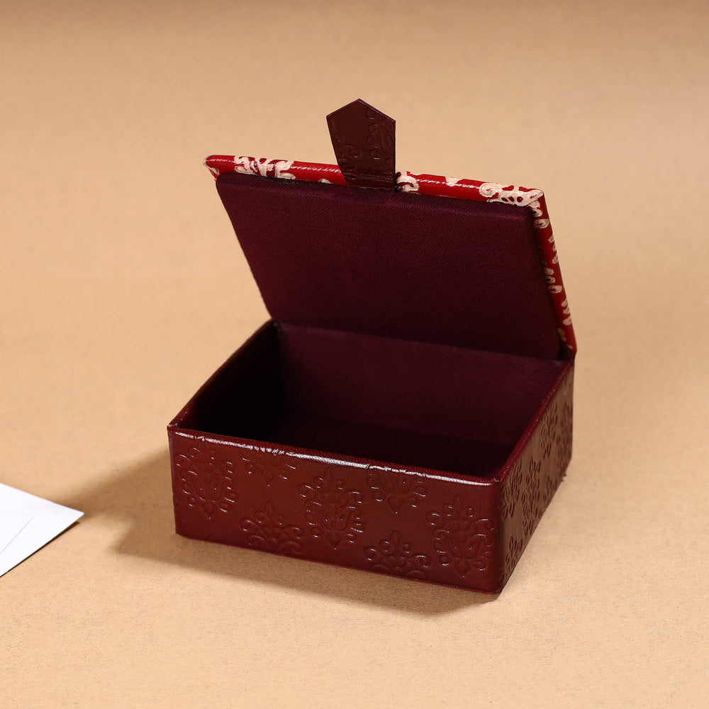 leather card holder 