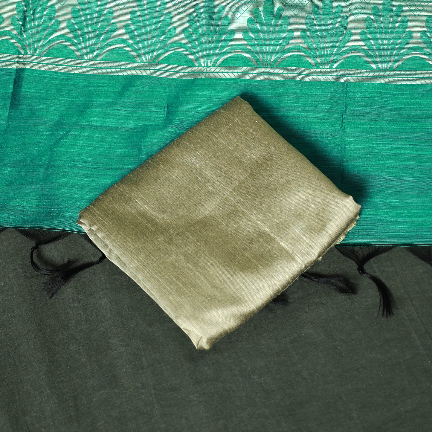 Green - Mangalagiri Silk Cotton Thread Work 3pc Unstitched Dress Material Suit Set 36