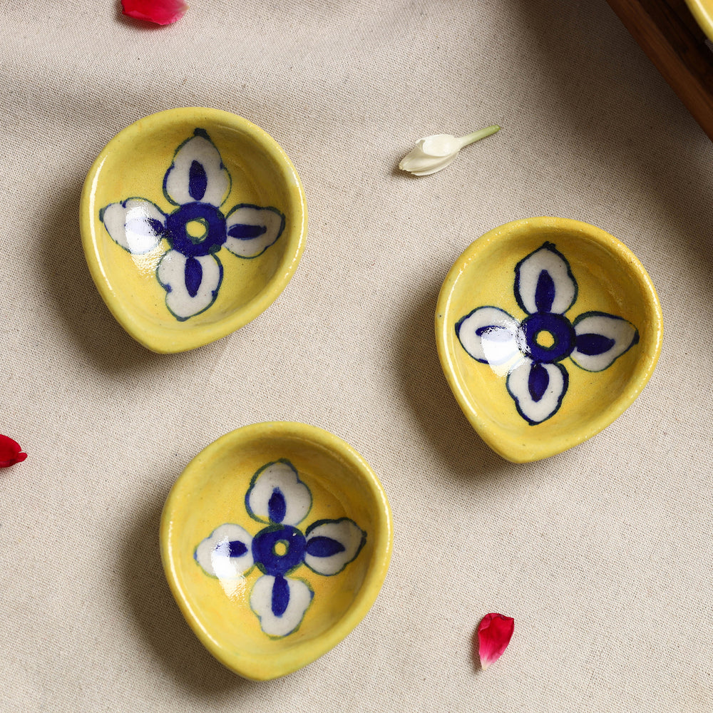 Original Blue Pottery Ceramic Diyas (Set of 4) 01