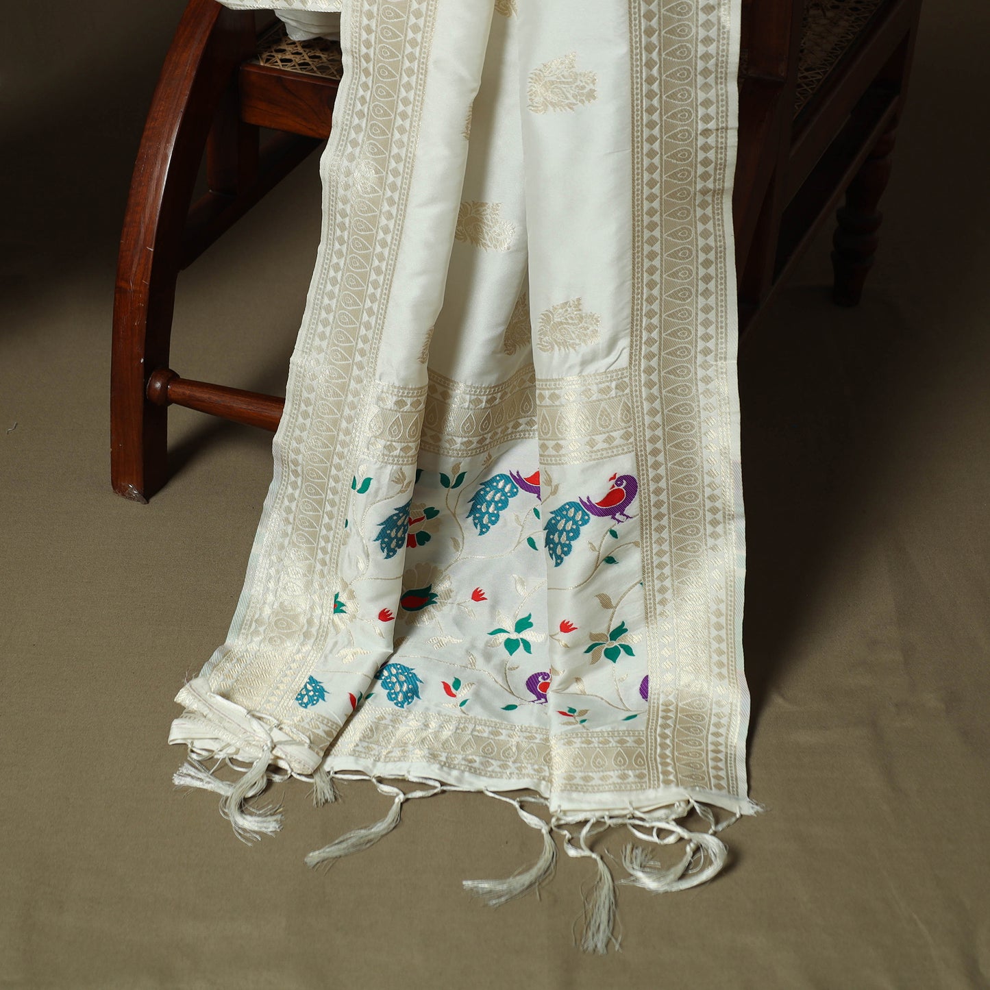 White - Bangalore Silk Paithani Weave 3pc Unstitched Dress Material Suit Set 06