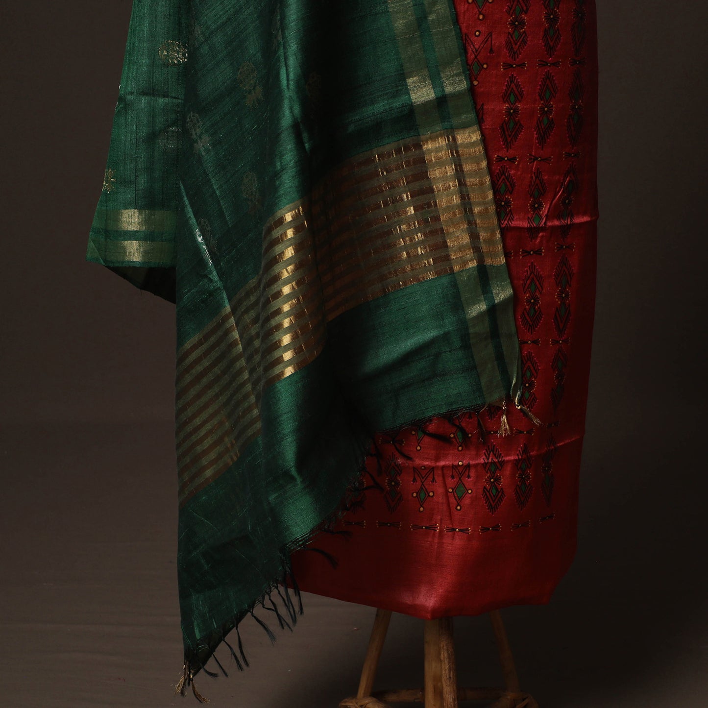 Red - Godna Handpainted Tussar Silk Handloom 2pc Unstitched Dress Material Kurta Set 26