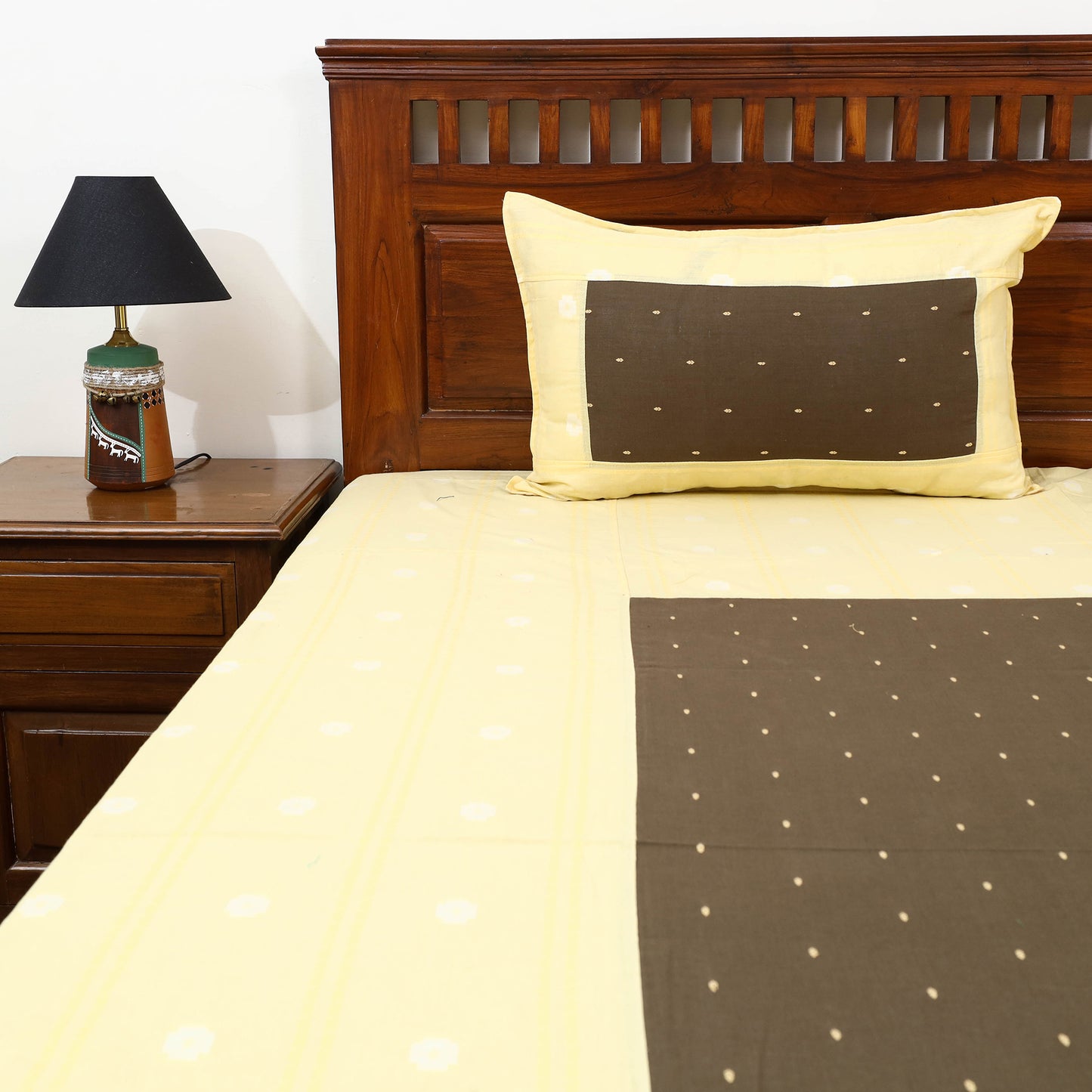 Buy Yellow Patchwork Cotton Double Jacquard Bed Sheet Set
