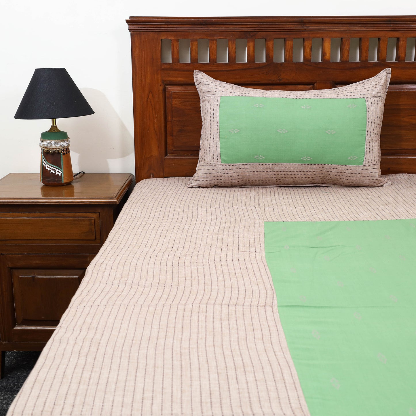 Buy Beige Patchwork Cotton Double Jacquard Bed Sheet Set