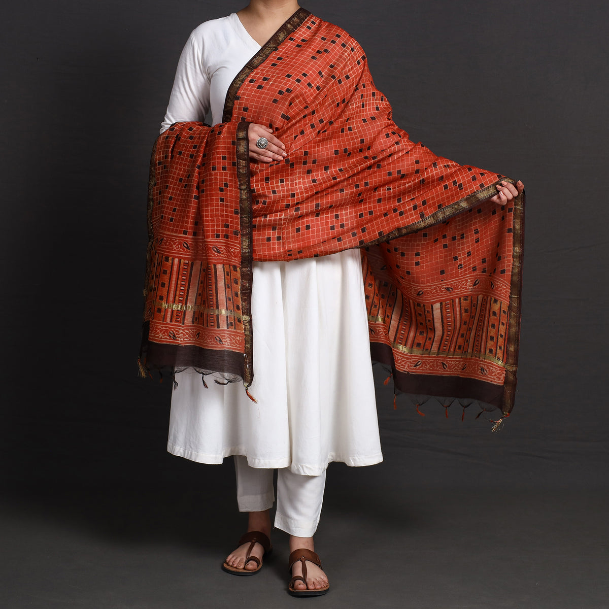 bagru dupatta