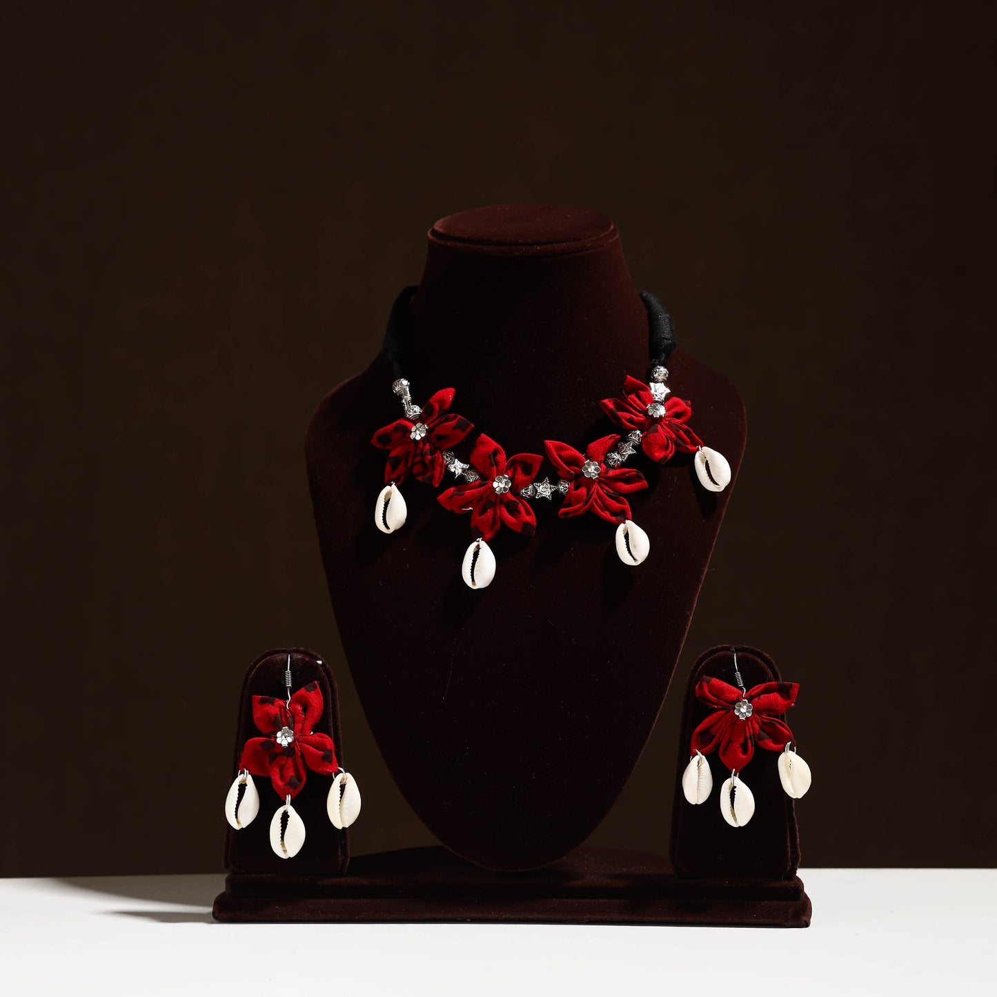 Fabart Phool Kali Shell Choker Necklace Set 06