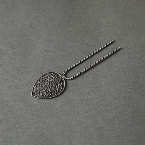 Buy Antique Silver Finish Oxidised Brass Base Juda Pin Online at iTokri.com