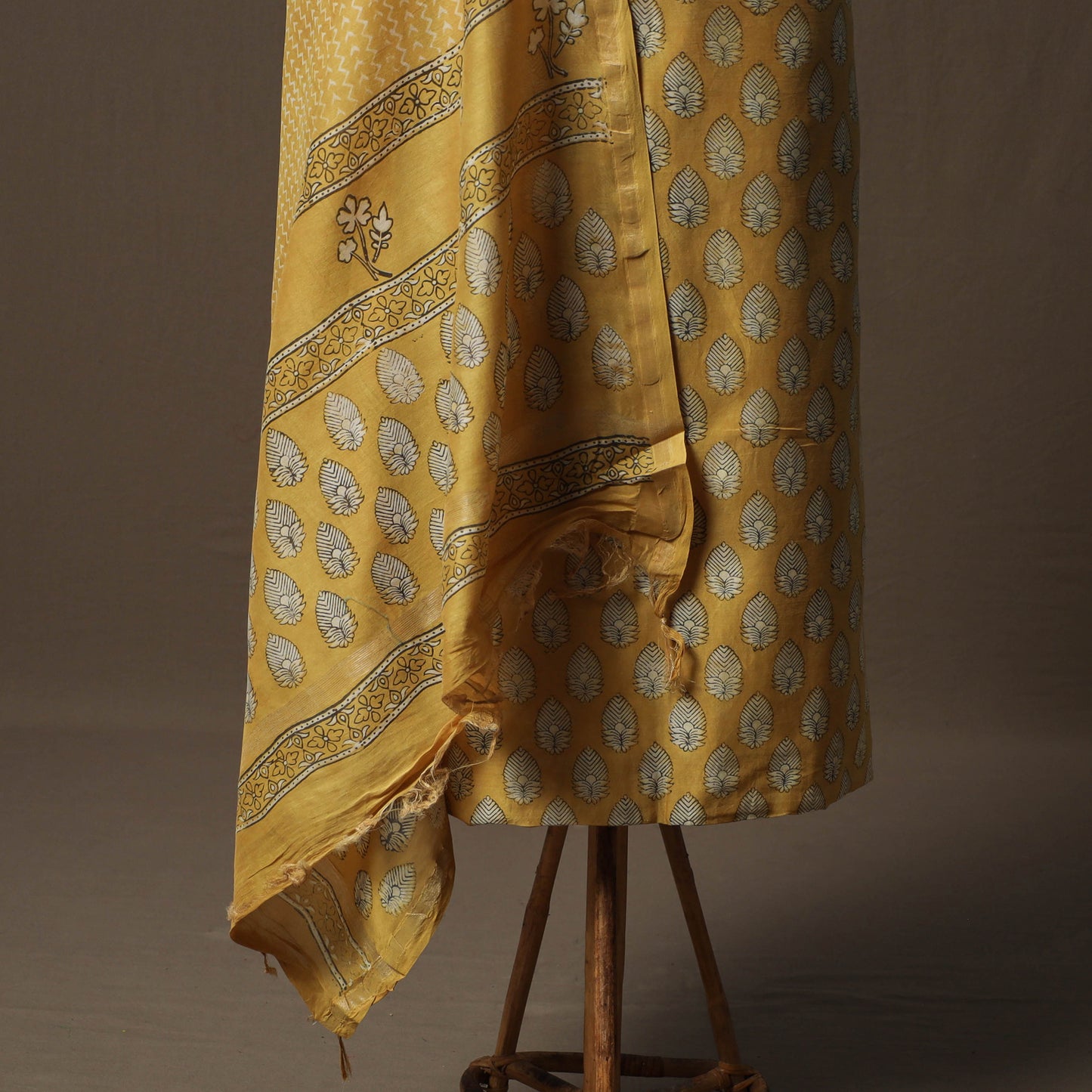 Akola Hand Block Print Chanderi Silk 2pc Unstitched Dress Material Kurta Set 25
