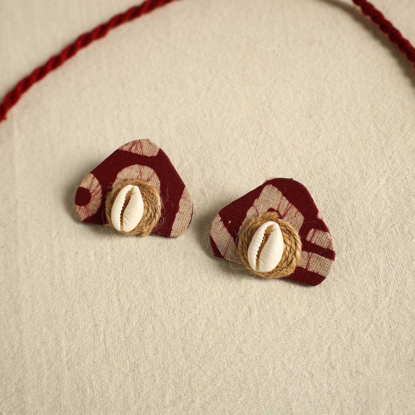  Red Fabart Jute & Shell Work Necklace Set