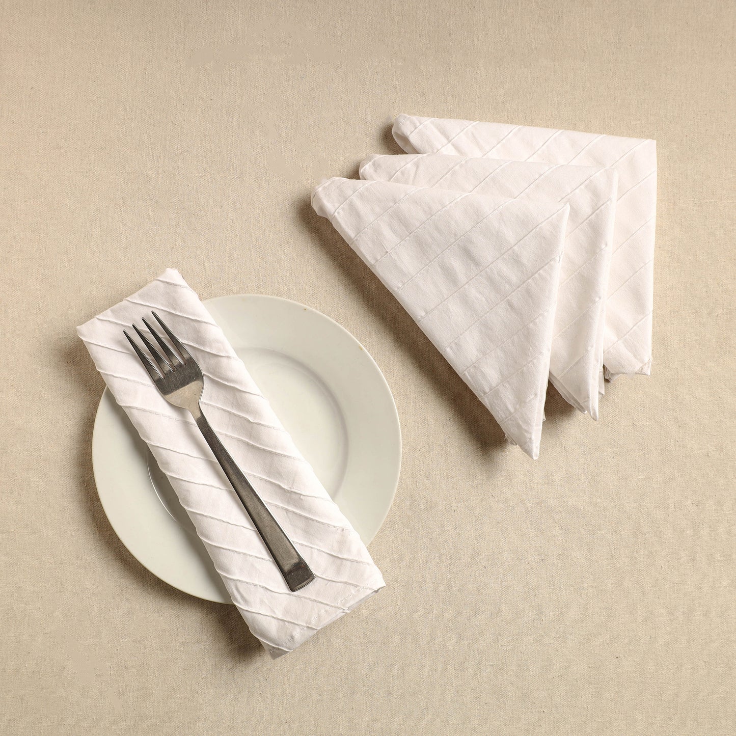 Set of 4 - Pintuck Plain Cotton Table Napkins (18 x 18 in) 01