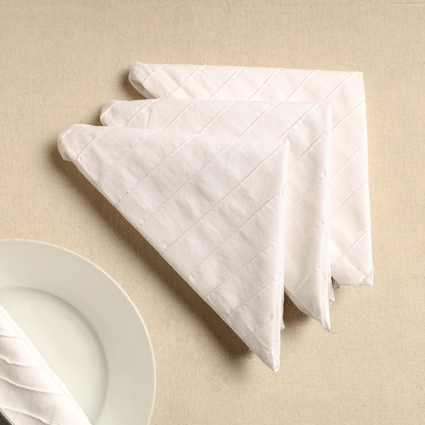 Set of 4 - Pintuck Plain Cotton Table Napkins (18 x 18 in) 01