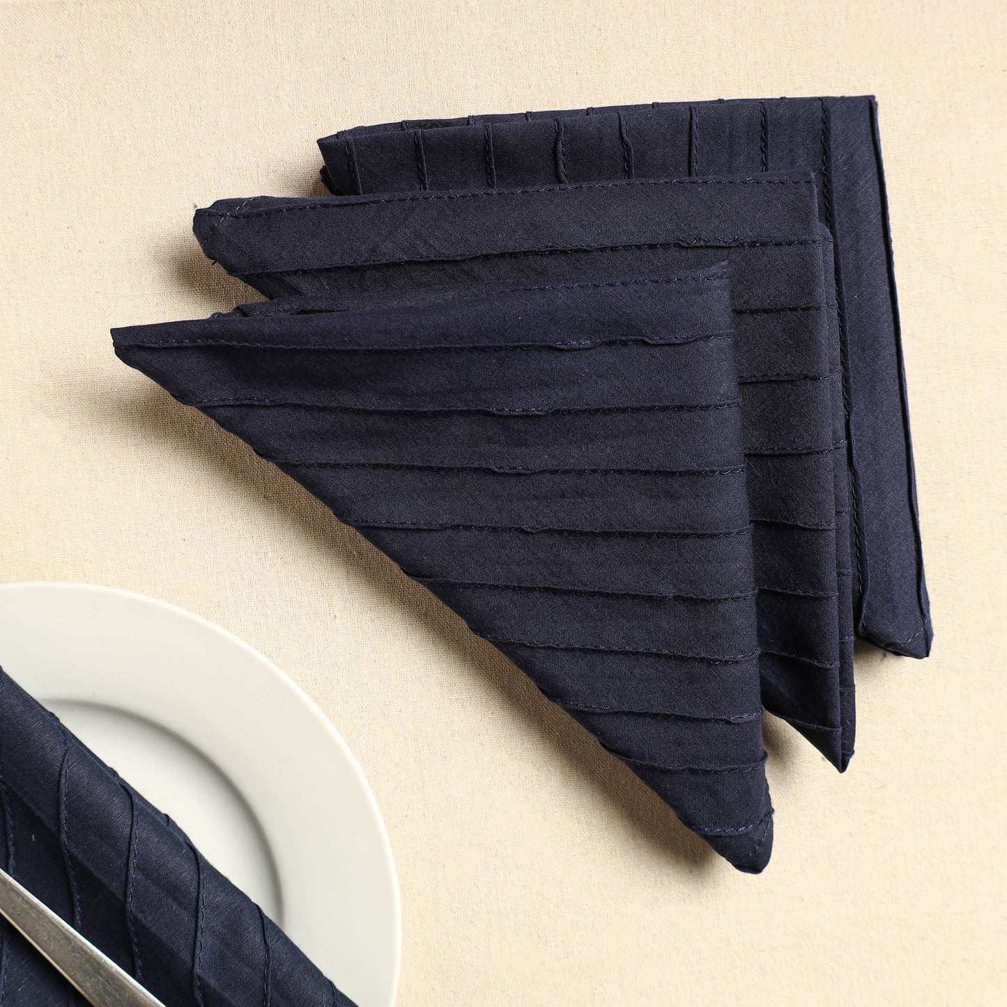 Set of 4 - Pintuck Plain Cotton Table Napkins (18 x 18 in) 16