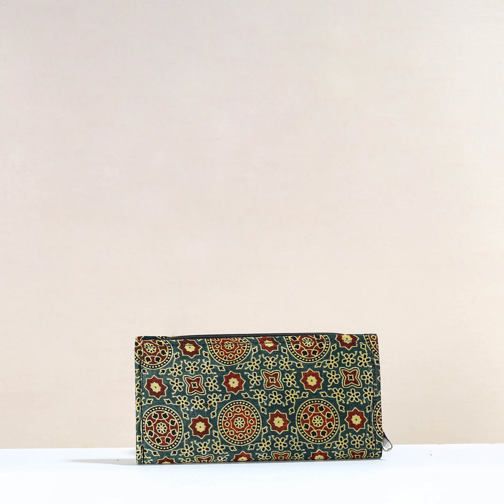 ajrakh clutch 