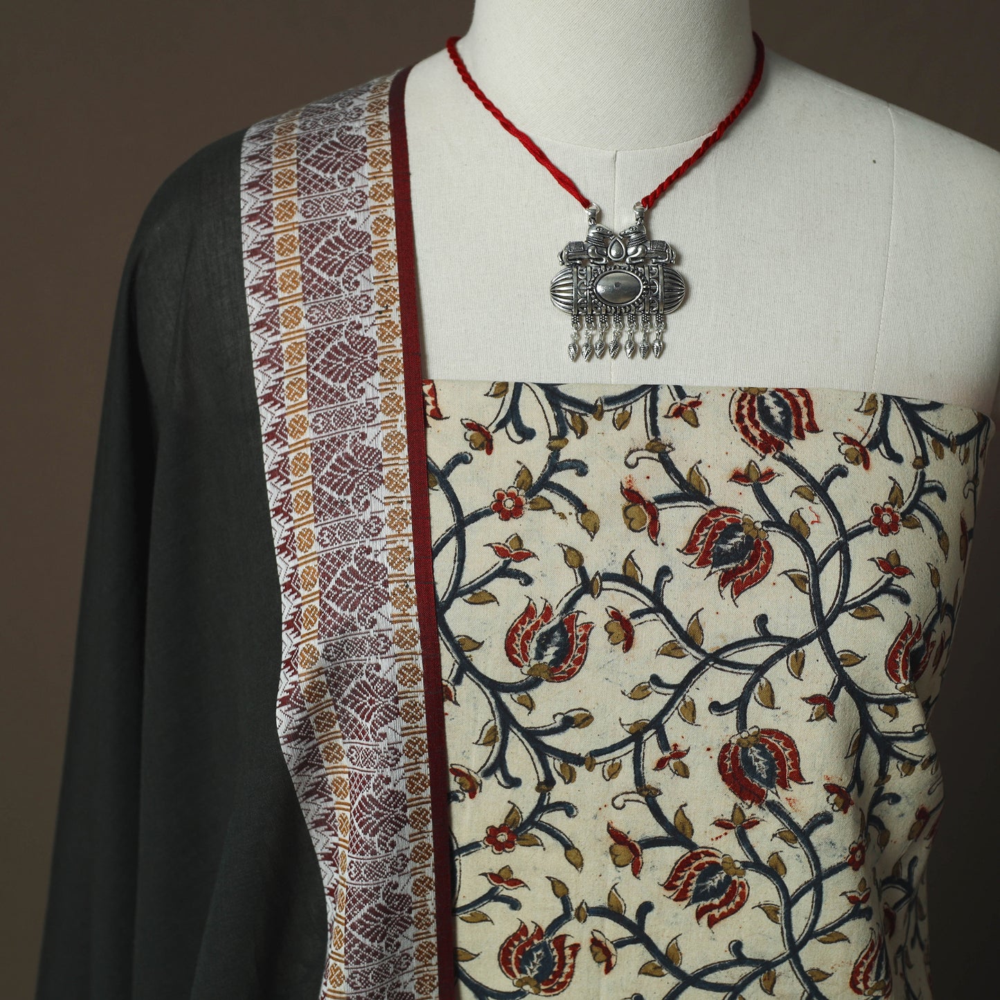 Kalamkari Hand Block Print Cotton 2pc Unstitched Dress Material Kurta Set with Jewellery 02