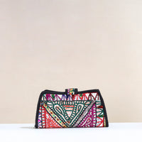 embroidery clutch 